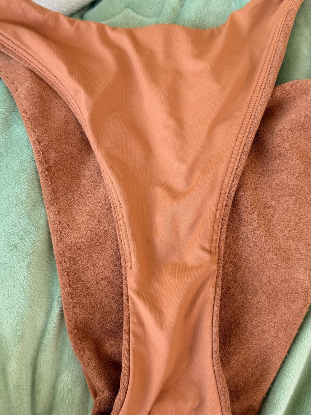 Frankie’s Bikinis x Bella Hadid Sun-kissed Suede - Picture 8 of 10